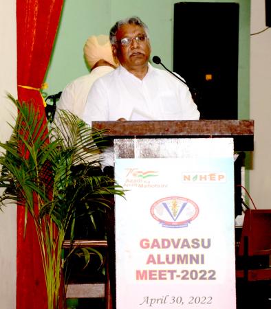 Dr. Subhash Chander, Director A&H as a Guest of Honour addressed the alumni participants on 30th April, 2022